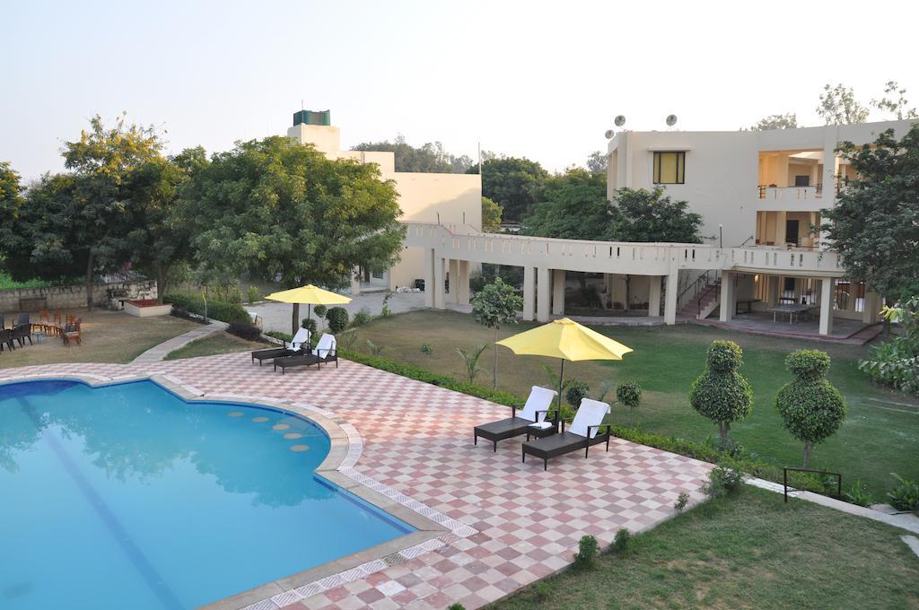 Kadamb Kunj Resort Bharatpur Eksteriør bilde